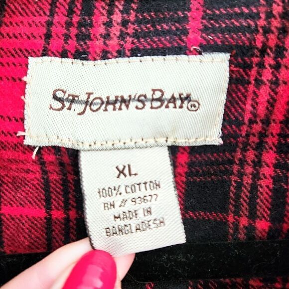 St. John's Bay Red & Black Flannel Button Down Size XL - Picture 2 of 4